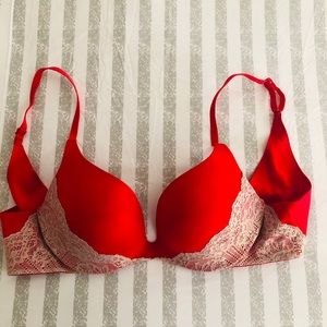 Victoria’s Secret bra